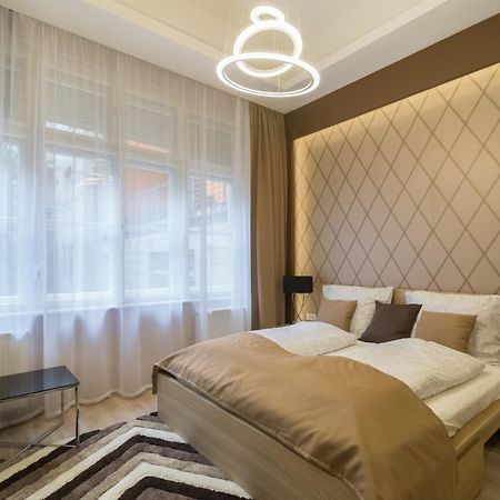 Exlcusive & City Central Located Suite By Prestige Homes Budapeszt Zewnętrze zdjęcie