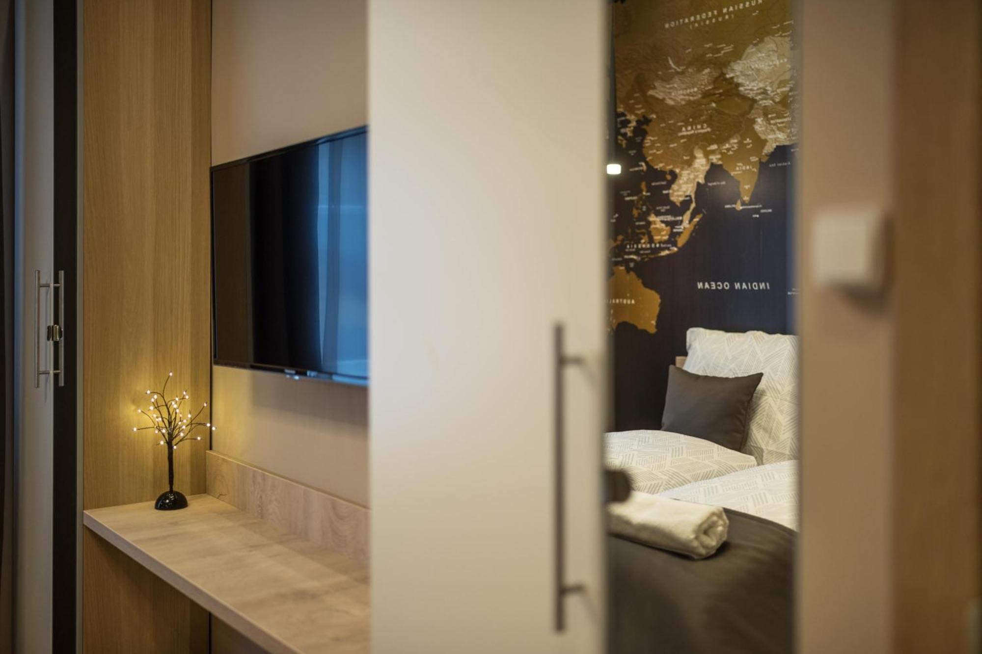Exlcusive & City Central Located Suite By Prestige Homes Budapeszt Zewnętrze zdjęcie